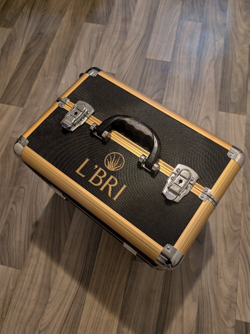 L'BRI Rolling Make Up Case Luggage New
